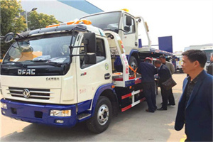 黄山汽车道路救援拖车价格